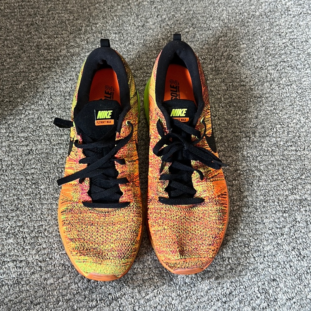 Air max fly knit multicolor size 11